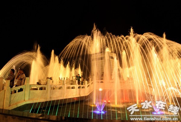 充國廣場(chǎng)夜景 (1).jpg