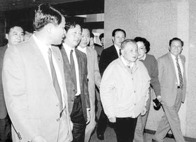 �h������ͬ����ƽ�I����4λ�V�|���˸ĸ｛�v