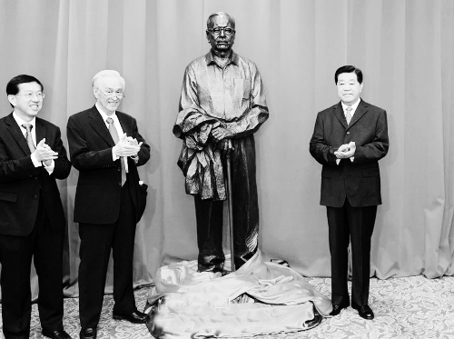 2013��2��5�����Z�c���ڼ�¡��ꐼθ��~���Ļ