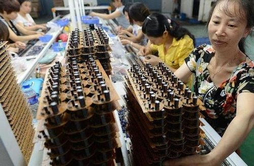 中國(guó)政府發(fā)力 節(jié)能環(huán)保產(chǎn)業(yè)迎來(lái)發(fā)展黃金期