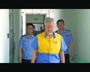 �D�����ھ��􌏲��е������ˡ�Ѧ�U�ӡ���