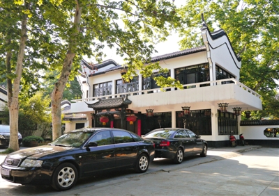 5��13�����Ϸ������v���A�I܇ͣ�����b�򹫈@��(n��i)һ̎���^�T�ڡ��Y�ψDƬ