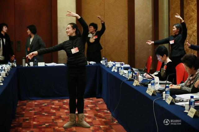 �ɕ��ݕ��g϶Ůί�T�W(xu��)�����پ���ƣ��(�D)