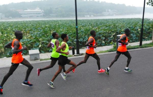 �Ͼ��R���ɡ������ֵܡ�����· �²۶���׃�F(xi��n)��(sh��)