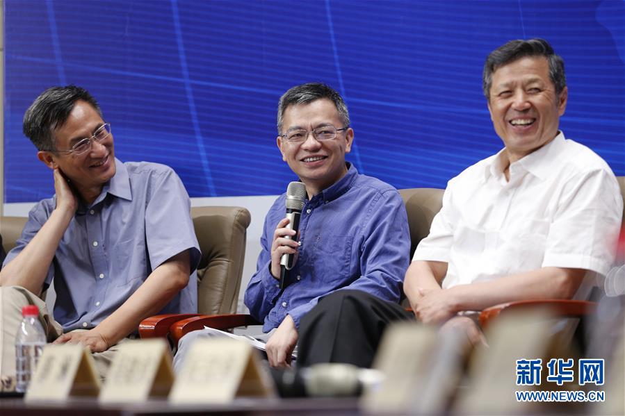 (XHDW)(3)美逆流而動殃及世界經(jīng)濟(jì) 多邊主義終將勝利——專家學(xué)者評析中美經(jīng)貿(mào)摩擦走向