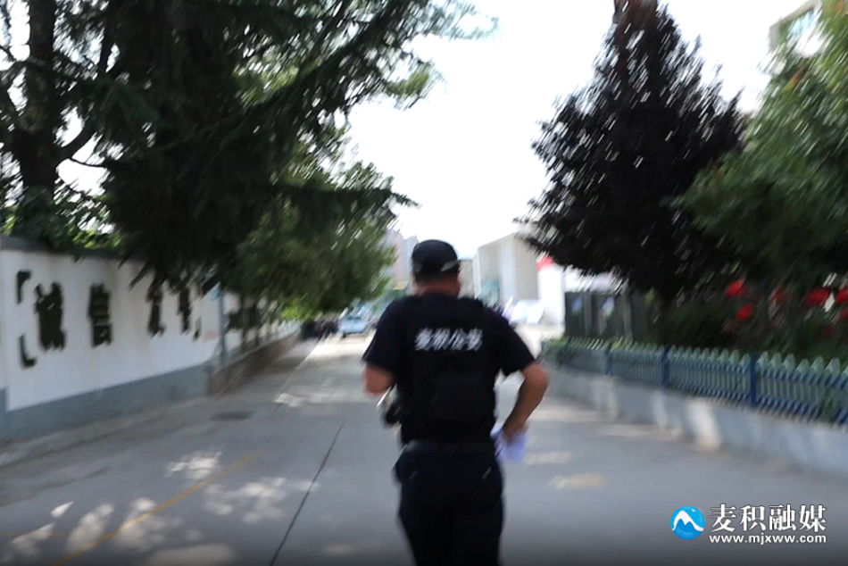 c117e17bdfbf358d4eaf49d644ea055